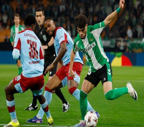 莱万坚信,当前状态与,三年前持平,最佳博彩平台,在线博彩,高赔率博彩,真人赌场,体育博彩,顶级博彩平台,博彩平台推荐