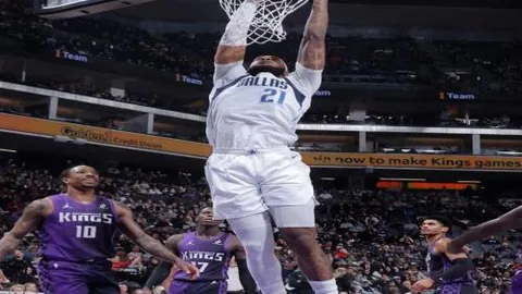 桑切斯与阿利森内场冲突，两将同被换离球场